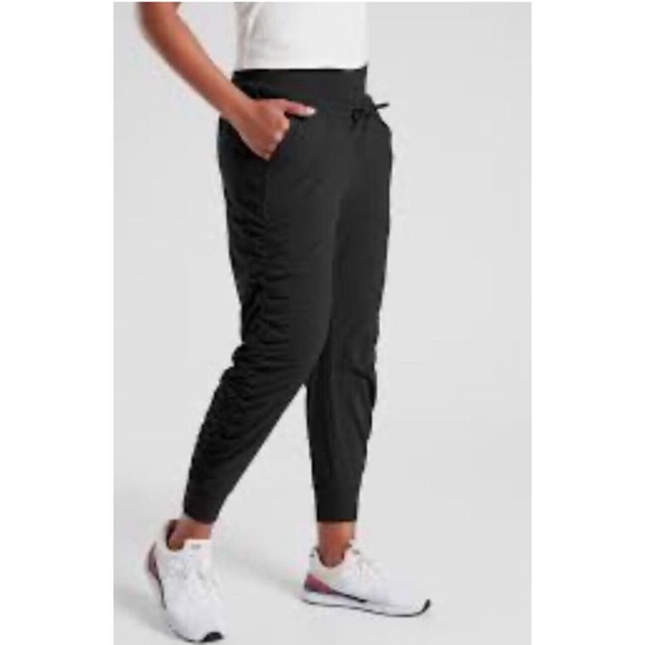 Athleta Pants - Athleta Attitude Jogger Womens Black Stretch Pockets Ruched Pants